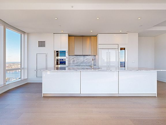 3rd image of 240 Devonshire St #5401