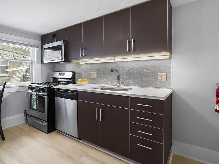 104 Harvard Pl — Photo 138