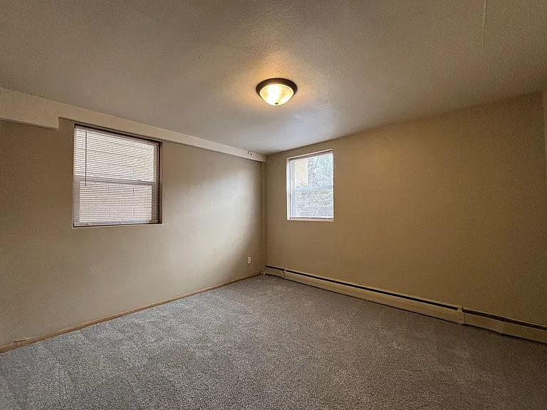 701 East 3rd St — Photo 38