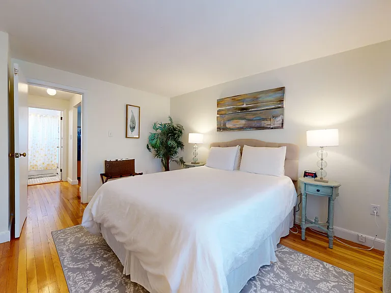 99 Chestnut St #5 — Photo 15