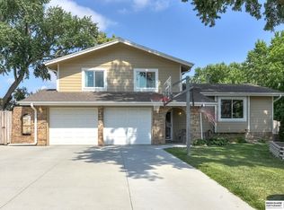 13936 X Cir, Omaha, NE 68137