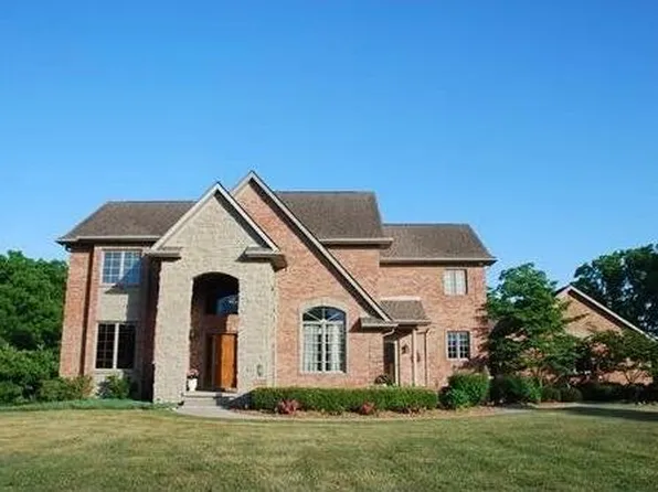 7280 Vintage Dr, Ann Arbor, MI 48105