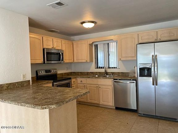 2nd image of 1088 Peninsula Dr
