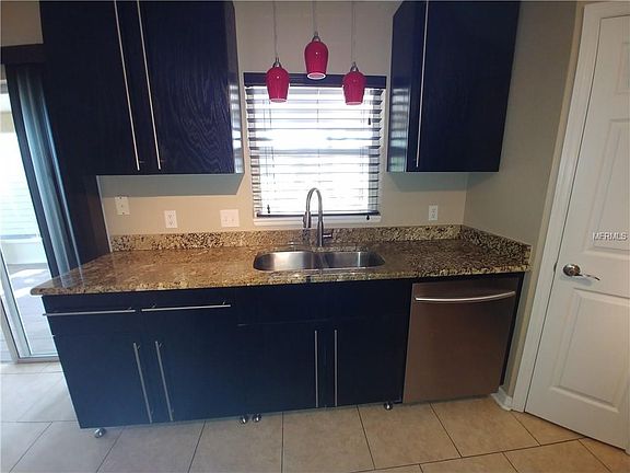 5th image of 2579 Sheffield Dr