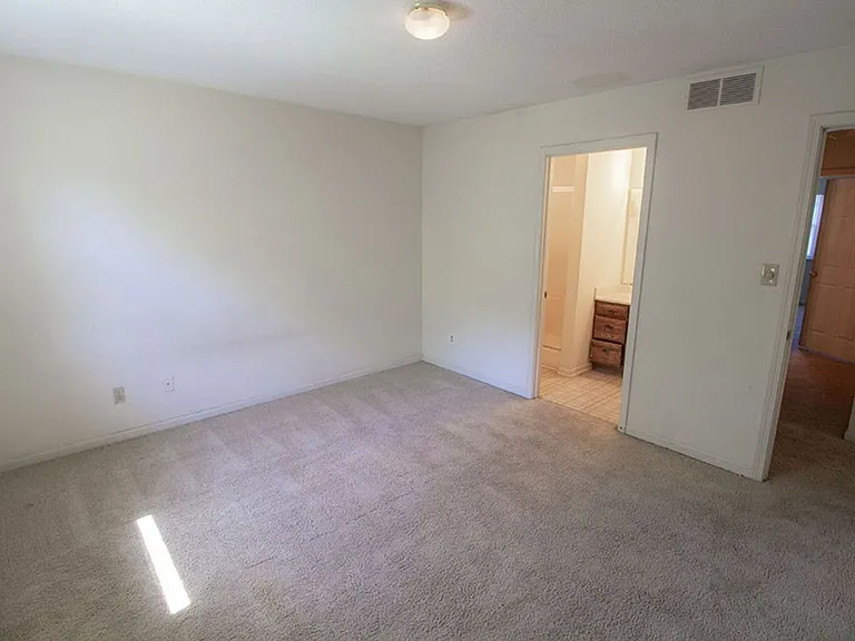 3600 Hermitage Rd — Photo 17