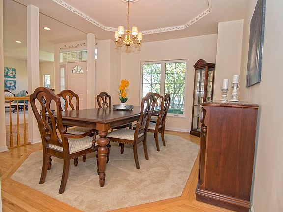 5th image of 13340 Vicarage Dr