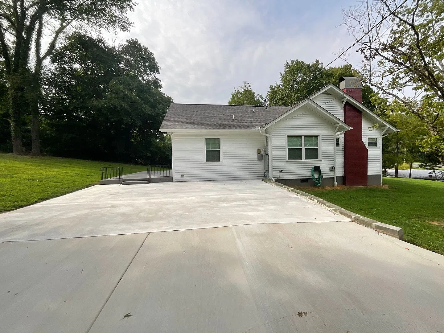 Very nice 2 bed/1 bath home - Morristown — Photo 4