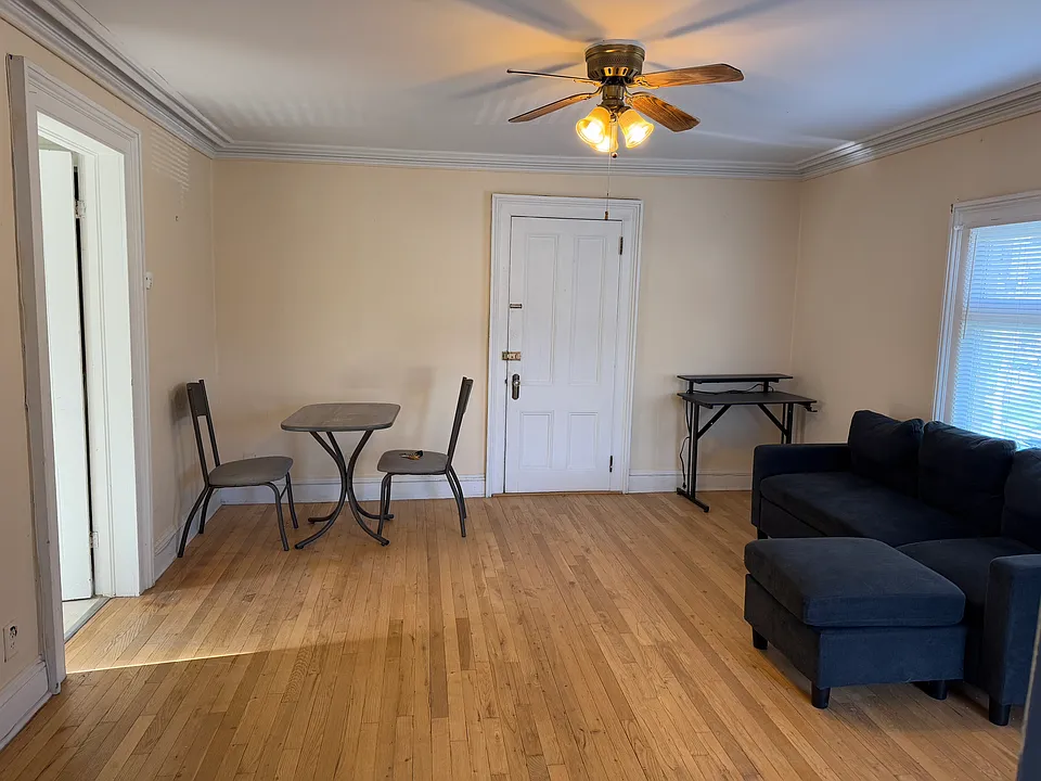 43 Leroy St #2
