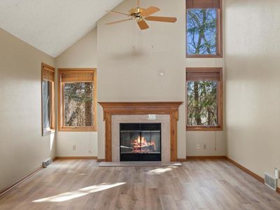 N21W24113 Dorchester DRIVE #17F, Pewaukee, WI, 53072