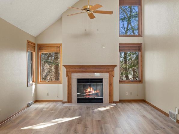 N21W24113 Dorchester DRIVE #17F, Pewaukee, WI 53072