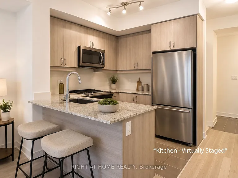 9201 Yonge St #NW-212 — Photo 12