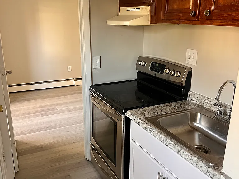 2842 Montana Ave #5 — Photo 6