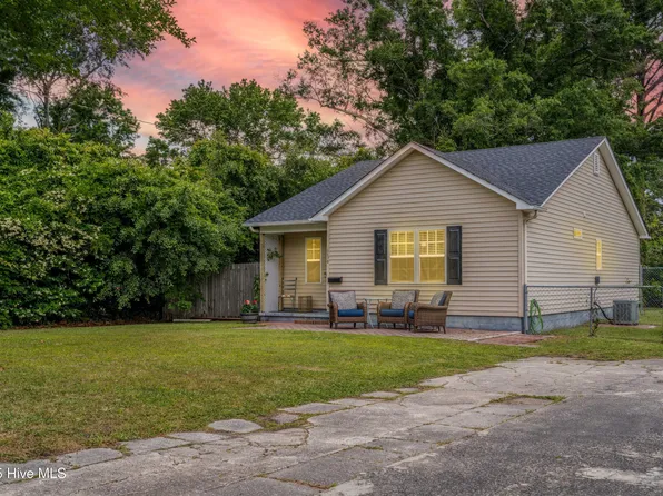 1736 Elmwood Drive, New Bern, NC 28560