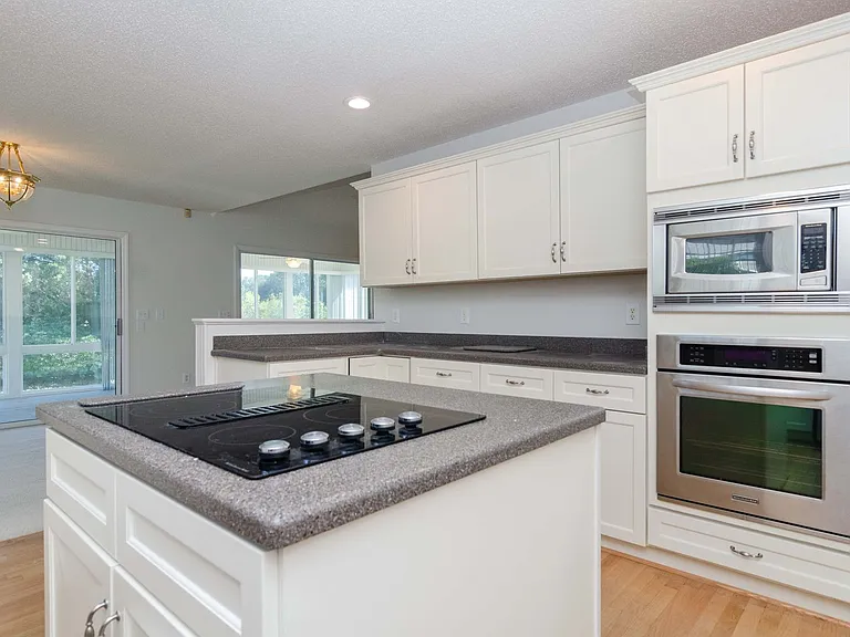 340 Palmer Way — Photo 4