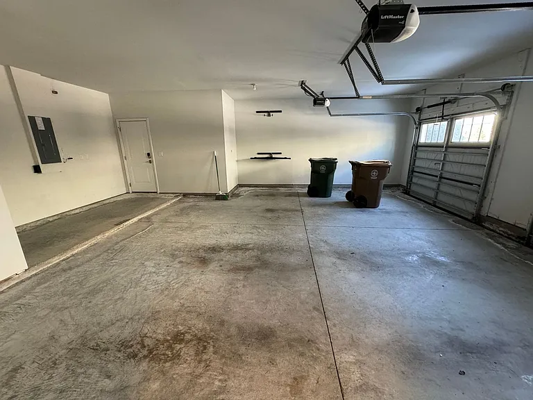 323 View Dr — Photo 23