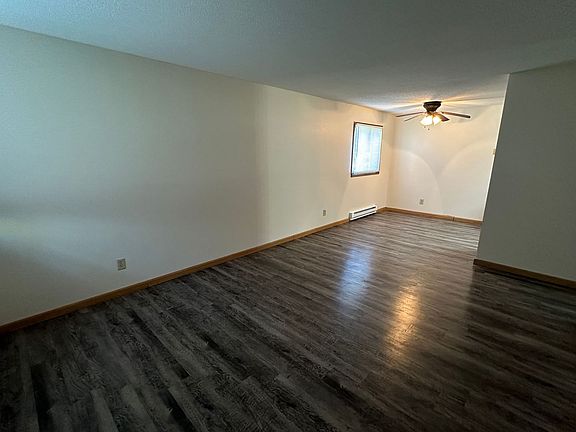 3rd image of 2863 20th Ave S #2865
