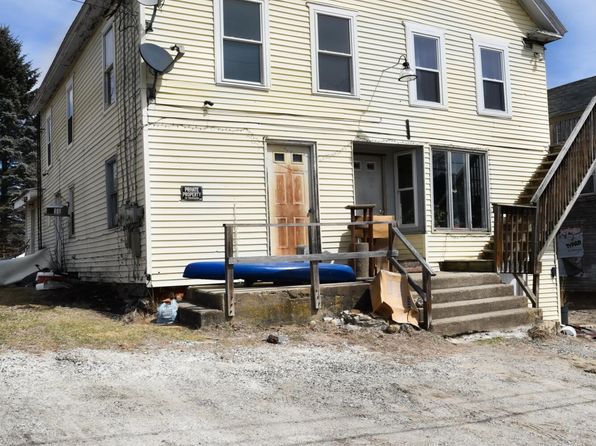 42 Front Street, Sumner, ME 04292
