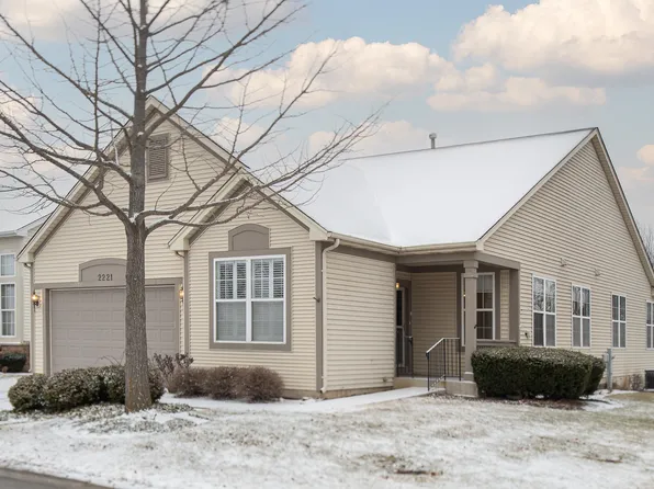 2221 Wilshire Ct, Grayslake, IL 60030