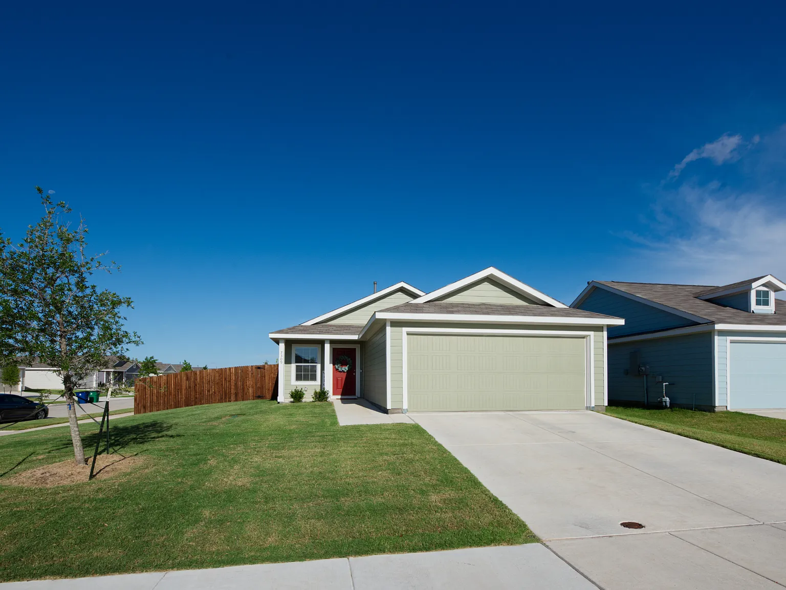 3 bed, 1261 sqft, $1,950 — Photo 2