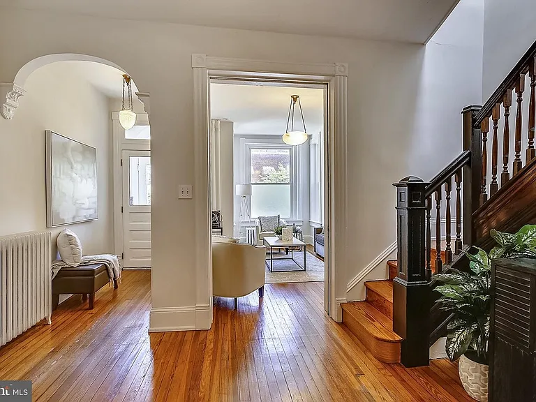1628 Monroe St NW — Photo 3