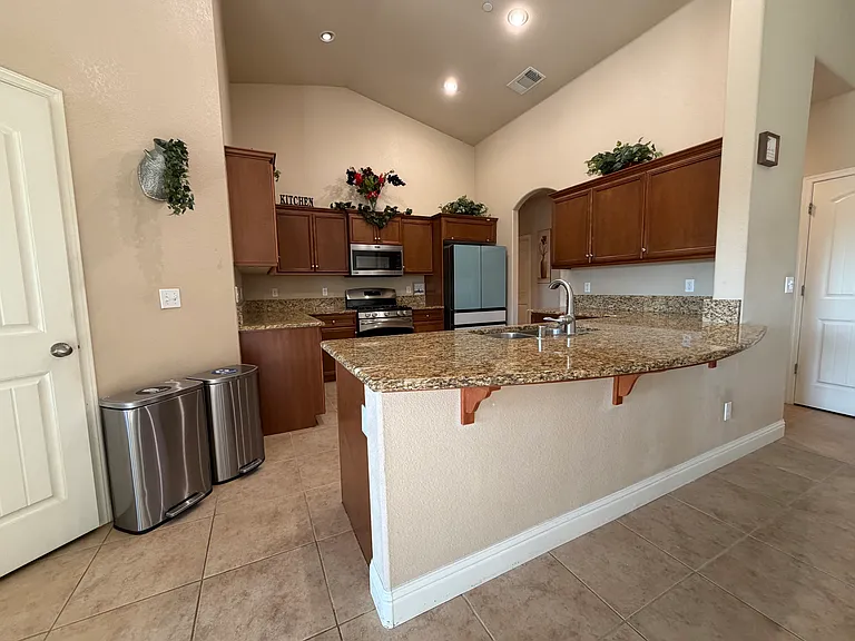 1274 N Cerritos Ave — Photo 15