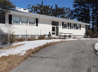 85 Round Hill Rd, Poughkeepsie, NY 12603