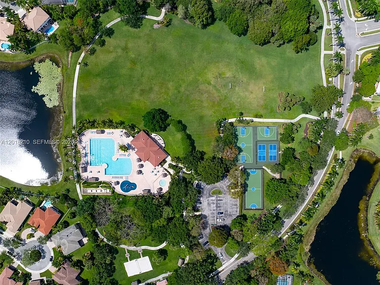4334 Mahogany Ridge Dr — Photo 42