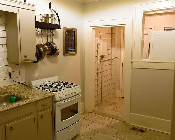524 Hawthorne Lane Unit #2 — Photo 8