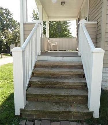 3rd image of 1258 Alberta St