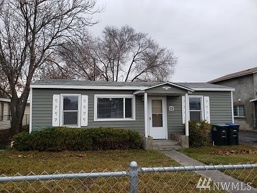 1st image of 611 S Burress Ave