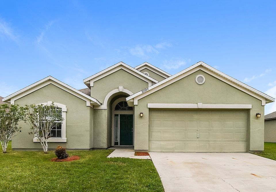 1st image of 10189 Carriage House Ct