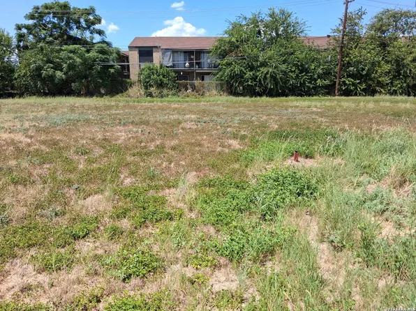 325 W LANGLEY BLVD LOT 3, Universal City, TX 78148