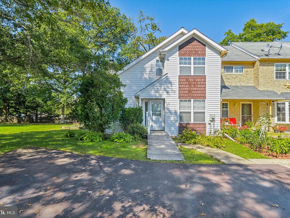 1st image of 2536 Oxford Ct