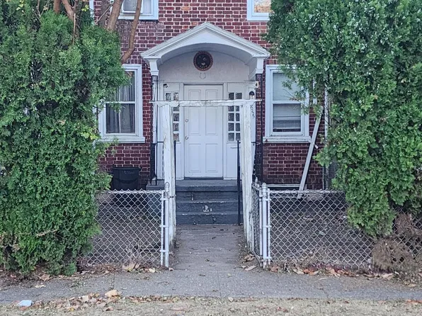 3055 Kearsarge Rd, Camden, NJ 08104