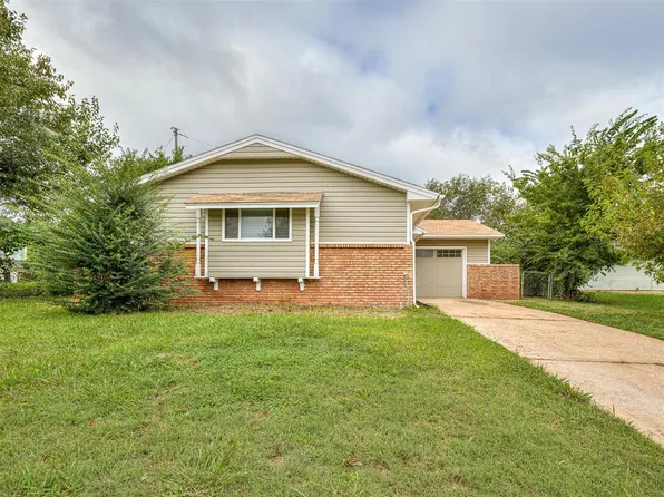 6116 SE 3rd St, Midwest City, OK 73110
