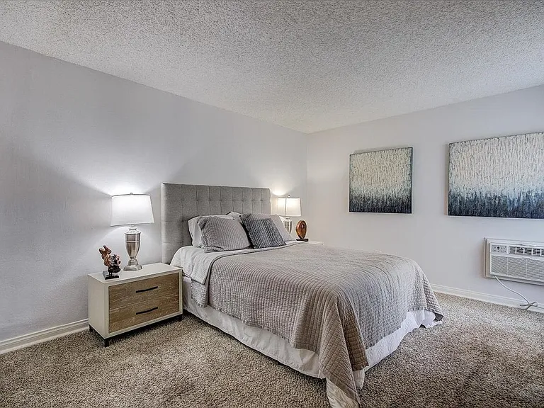 El Cordova Apartments — Photo 18