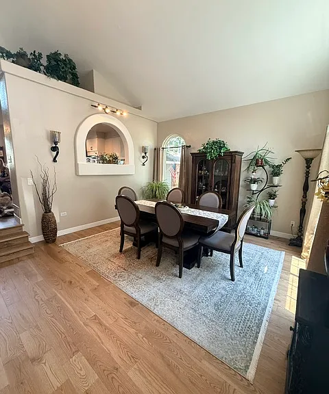 9454 Morning Glory Ln — Photo 3