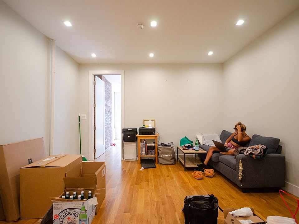 1st image of 114 N 8th St #2G
