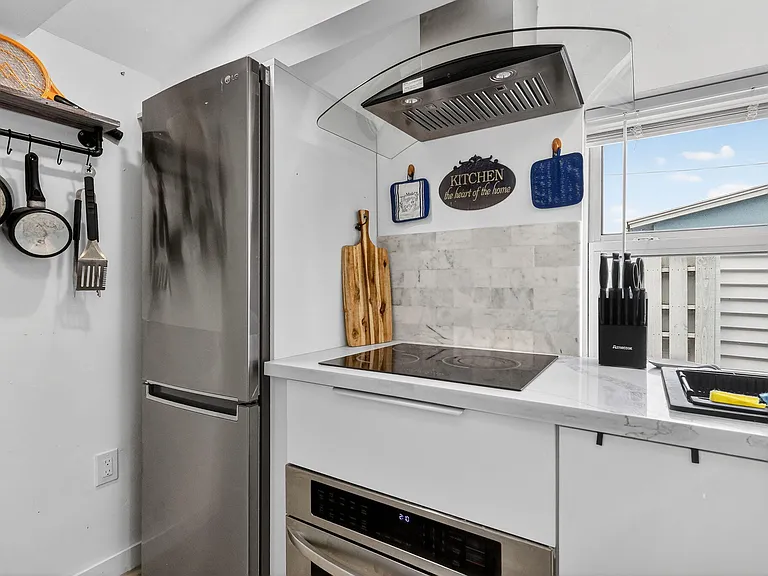 4540 SW 28th Ter — Photo 34