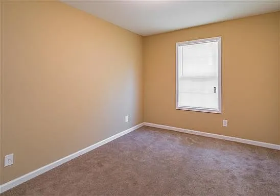 1721 Thistlewood Dr #C — Photo 5
