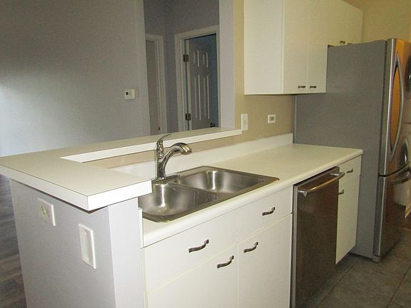 5th image of 784 N Gary Ave Unit 210