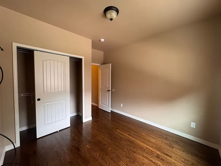 8475 Glen Carriage Grv — Photo 13