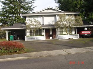 2924 NE 8th St #E, Renton, WA 98056