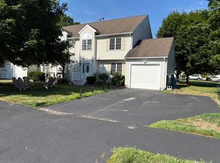 10 Ptarmigan Dr, Shrewsbury, MA 01545