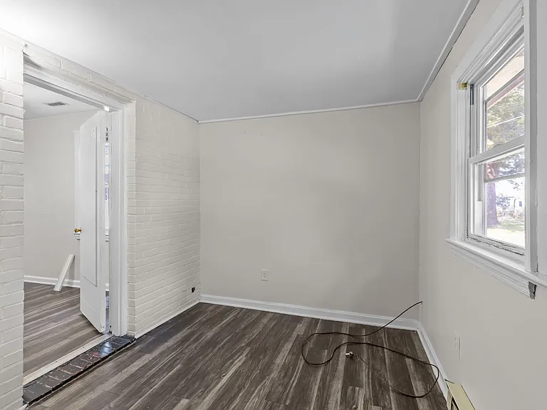 1720 W 48th St — Photo 25
