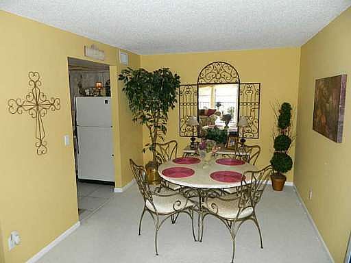 3rd image of 2971 Estancia Blvd APT 227