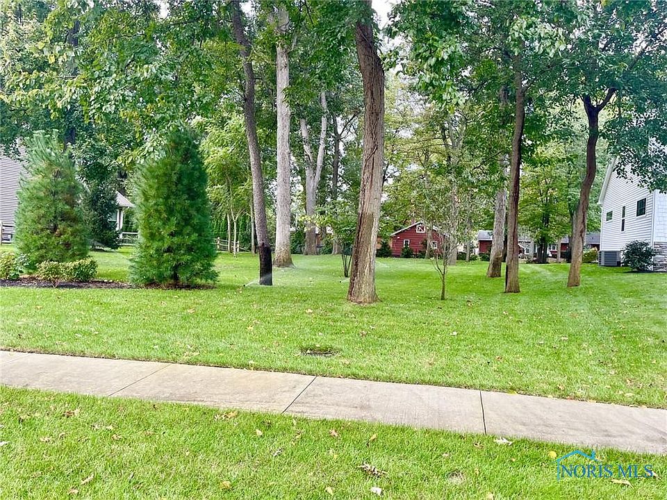 2nd image of 4629 Sandhill Ct