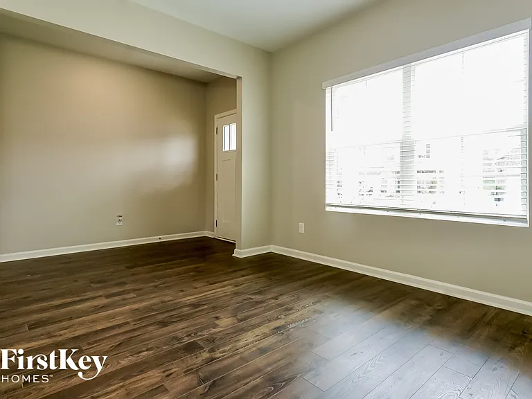 229 Park View Cir — Photo 5