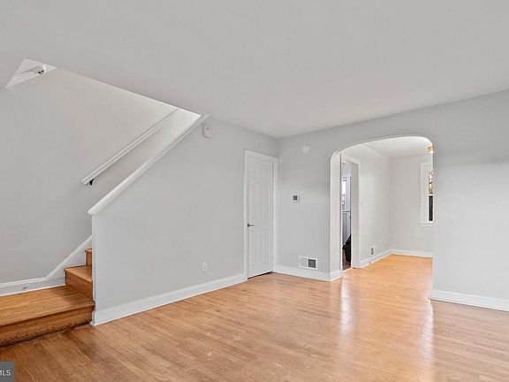 5th image of 4807 Cordelia Ave