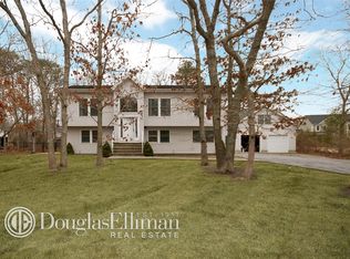 47 S Country Rd, Westhampton Beach, NY 11978